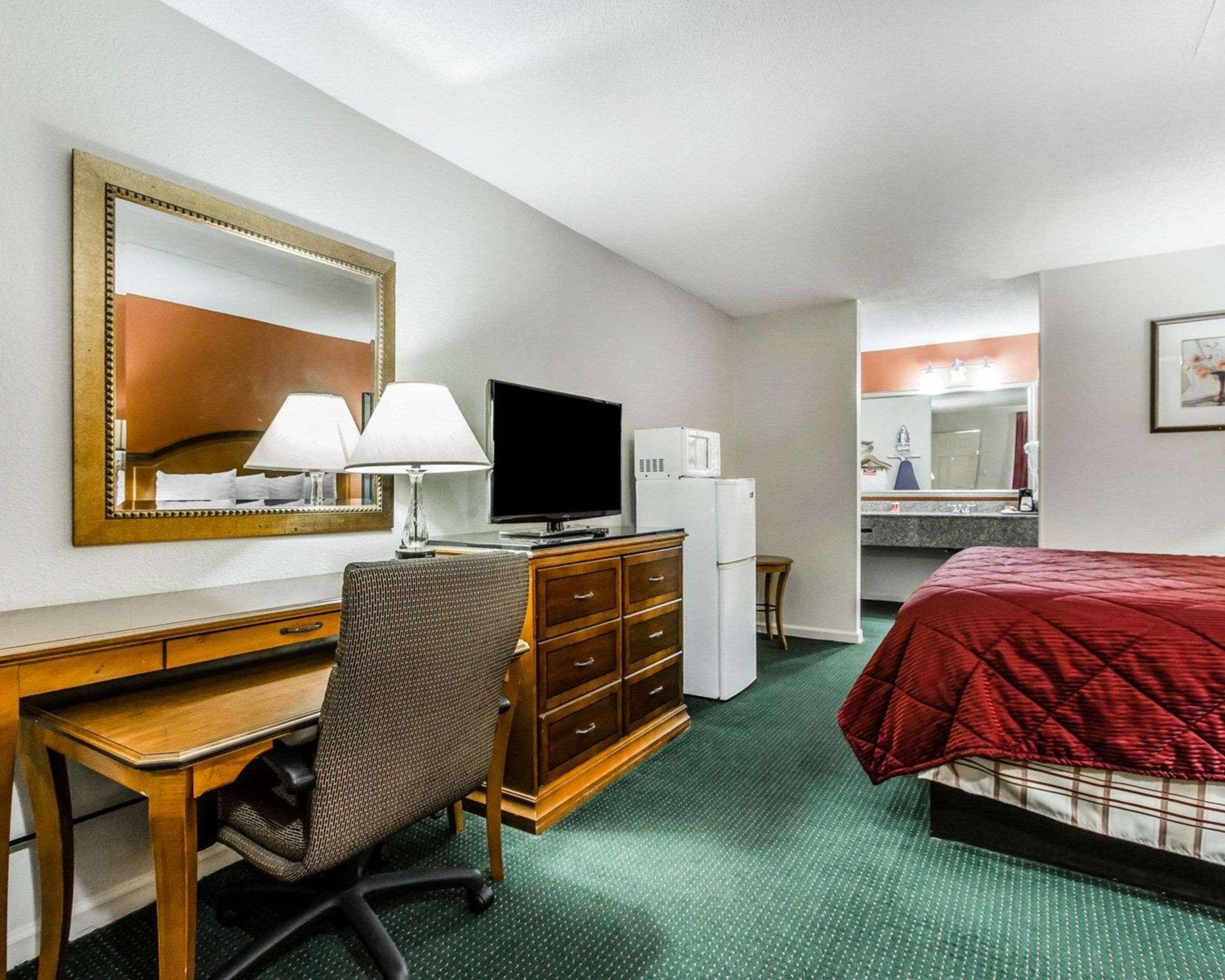 Econo Lodge Inn & Suites Enterprise Eksteriør bilde