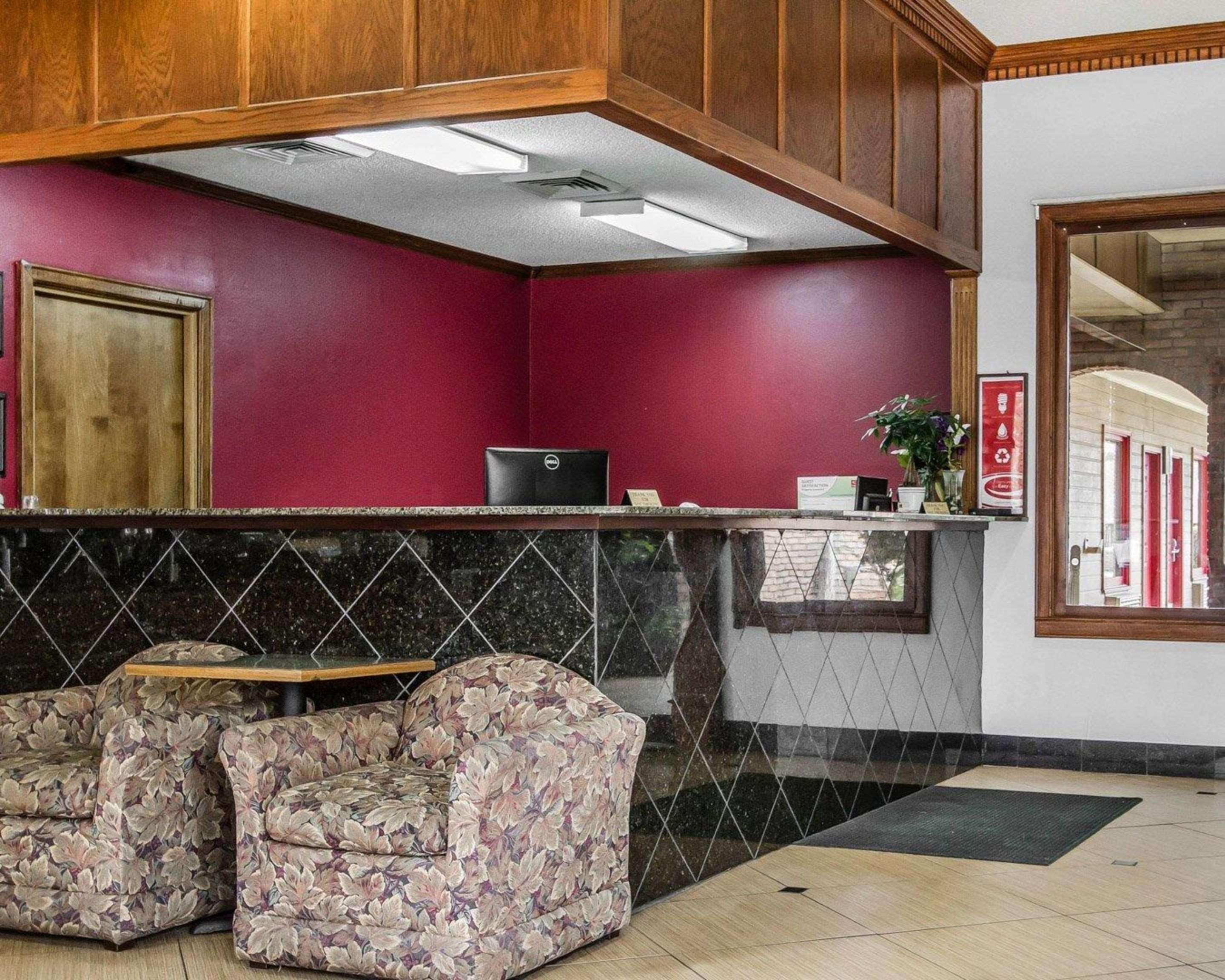 Econo Lodge Inn & Suites Enterprise Eksteriør bilde