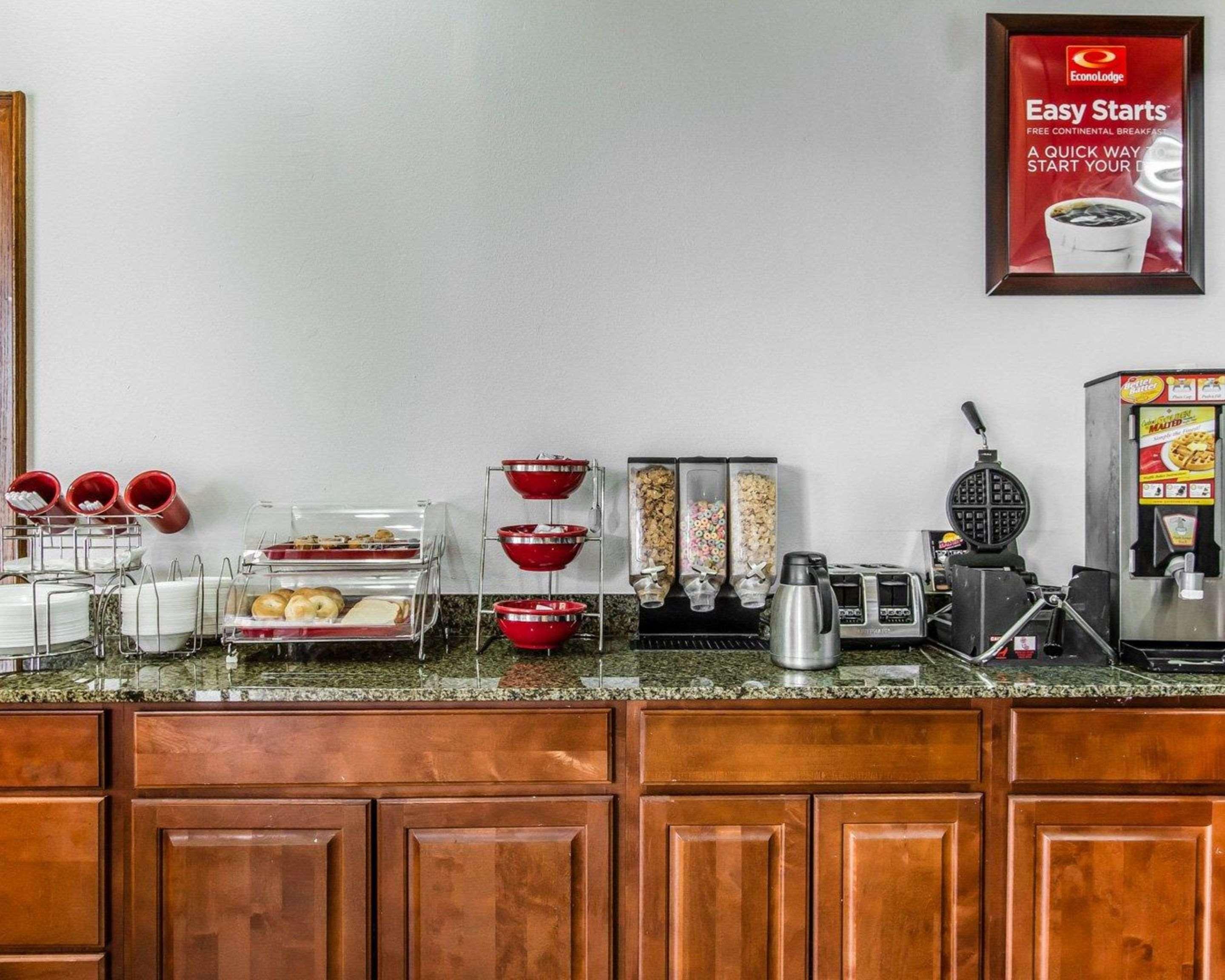 Econo Lodge Inn & Suites Enterprise Eksteriør bilde