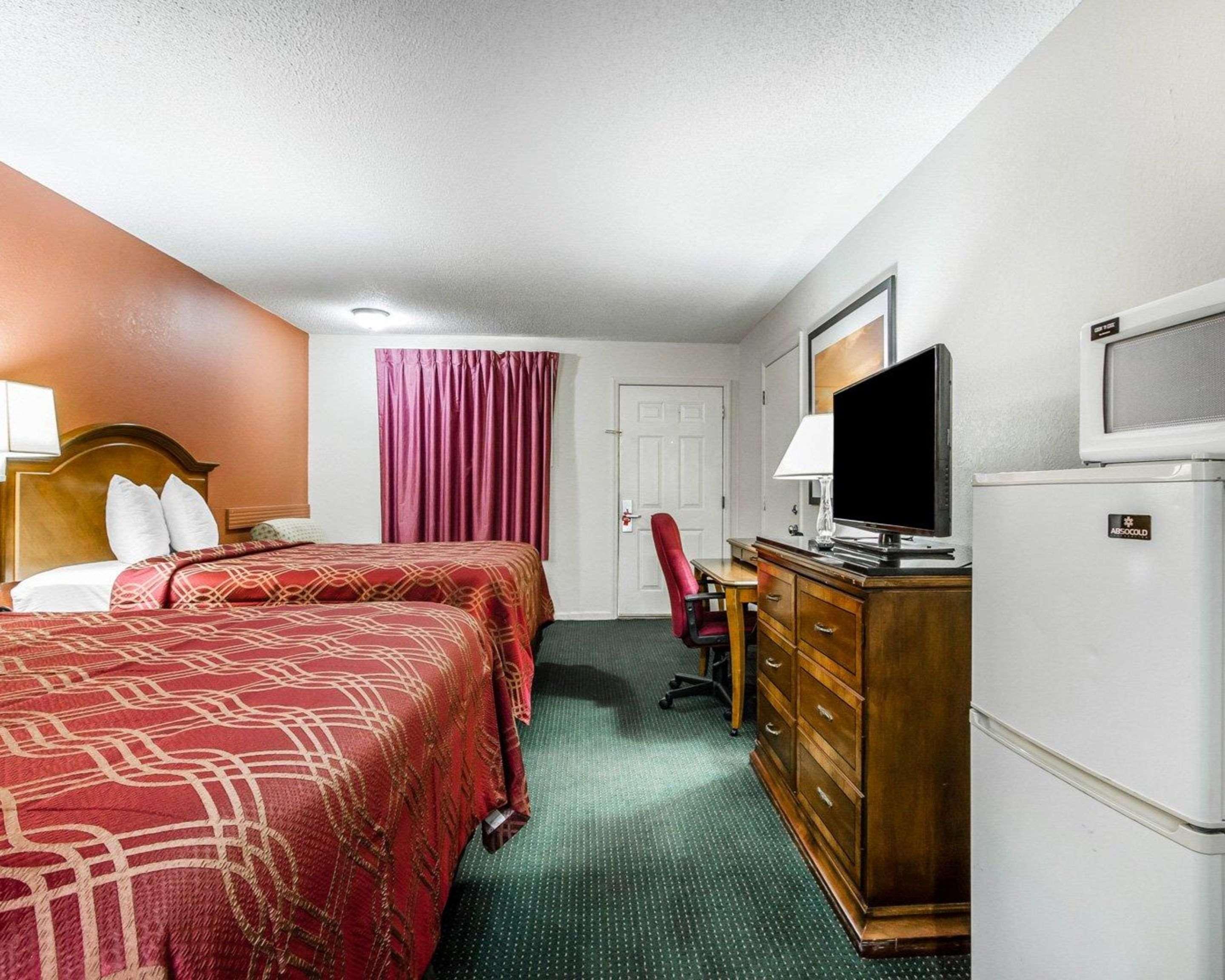 Econo Lodge Inn & Suites Enterprise Eksteriør bilde