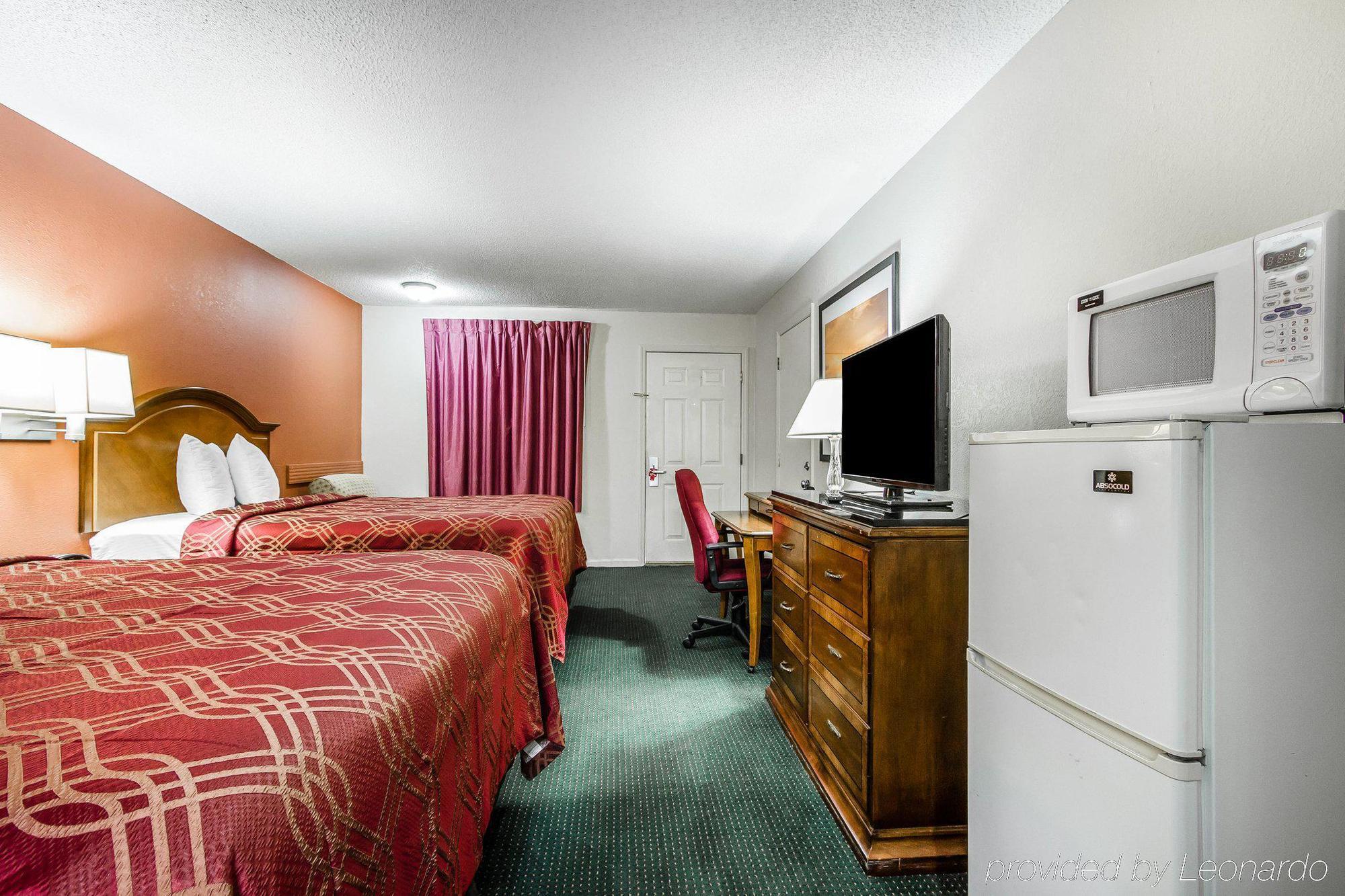 Econo Lodge Inn & Suites Enterprise Eksteriør bilde